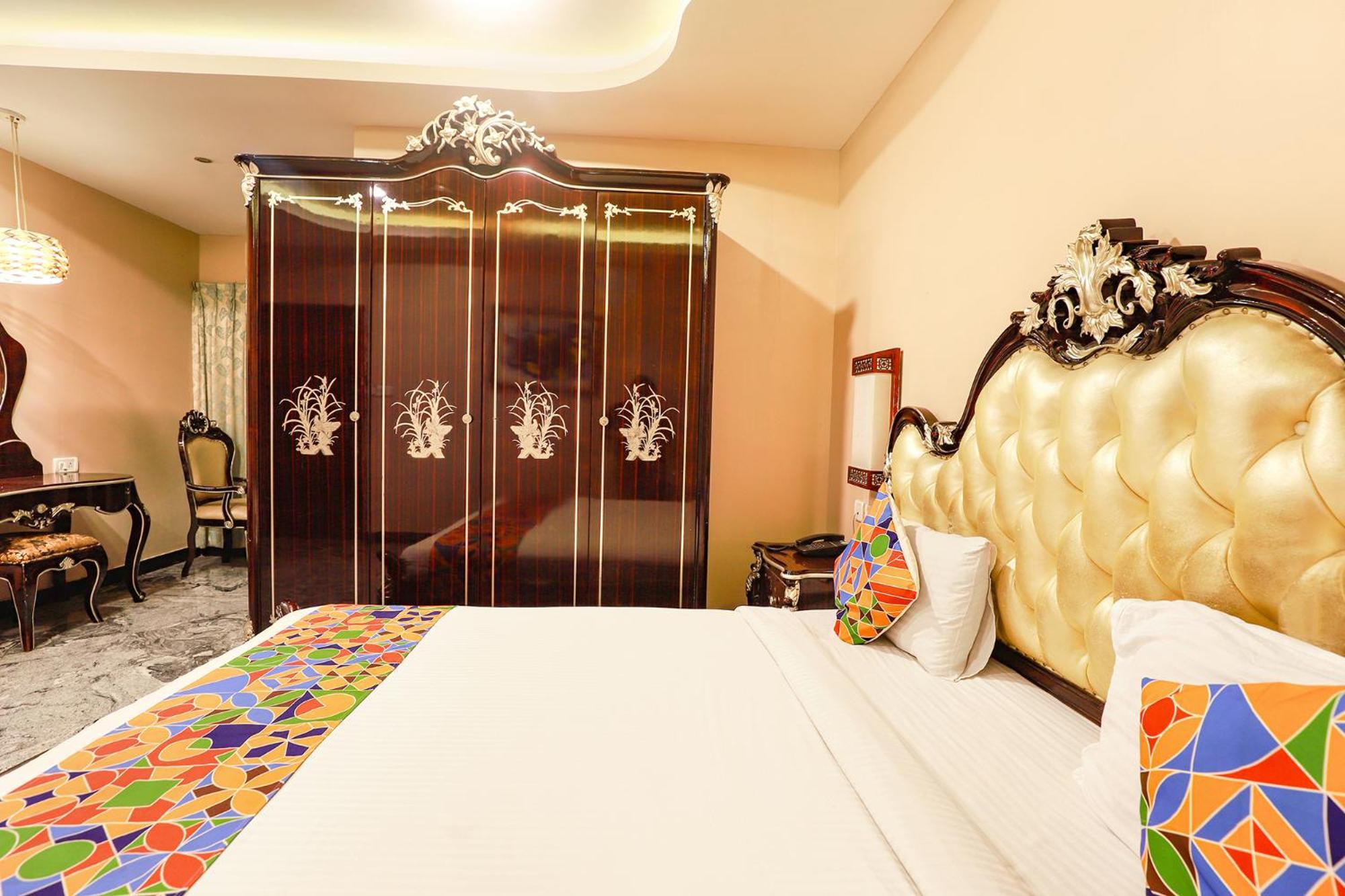 แฟ็บโฮเต็ล Nk คอร์ตยาร์ด Hotel เชนไน ภายนอก รูปภาพ