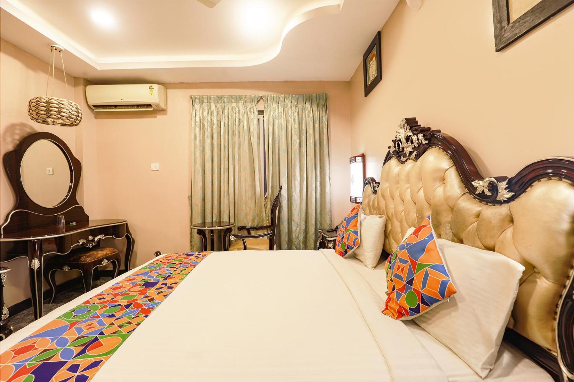 แฟ็บโฮเต็ล Nk คอร์ตยาร์ด Hotel เชนไน ภายนอก รูปภาพ